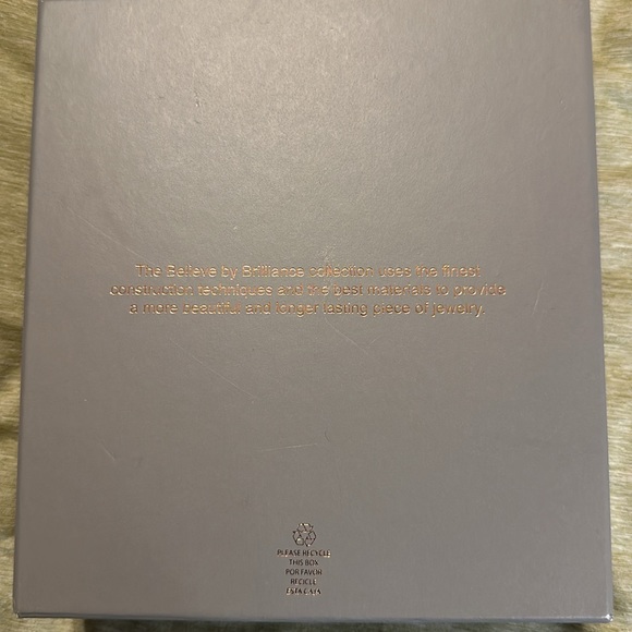 Hair Tiara - Picture 3 of 3